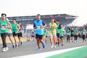 BIB: 50932, 53245, 50093, 045
                            <button type="button" onclick="openModal(10570756)" class="btn btn-primary btn-sm float-right btn-popup" data-toggle="modal" data-target=".modal-high-quality">
                        <i class="fas fa-shopping-cart"></i> Add to Cart
                    </button>
                                            <button type="button" onclick="isThisMe(10570756, true)" class="btn btn-success btn-sm float-right btn-popup btn-isme hidden" data-toggle="tooltip" data-placement="bottom" title="นี่คือรูปของคุณใช่ไหม คลิกที่นี่เพื่อเอาเข้าอัลบั้ม">
                        <i class="fas fa-plus"></i> Add to album
                    </button>
                    <button type="button" onclick="isThisMe(10570756, false)" class="btn btn-warning btn-sm float-right btn-popup btn-isnotme hidden">
                        <i class="fas fa-ban"></i> Remove from album
                    </button>