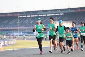 BIB: 1785, 1532, 0648, 50053, 1506
                            <button type="button" onclick="openModal(10570728)" class="btn btn-primary btn-sm float-right btn-popup" data-toggle="modal" data-target=".modal-high-quality">
                        <i class="fas fa-shopping-cart"></i> Add to Cart
                    </button>
                                            <button type="button" onclick="isThisMe(10570728, true)" class="btn btn-success btn-sm float-right btn-popup btn-isme hidden" data-toggle="tooltip" data-placement="bottom" title="นี่คือรูปของคุณใช่ไหม คลิกที่นี่เพื่อเอาเข้าอัลบั้ม">
                        <i class="fas fa-plus"></i> Add to album
                    </button>
                    <button type="button" onclick="isThisMe(10570728, false)" class="btn btn-warning btn-sm float-right btn-popup btn-isnotme hidden">
                        <i class="fas fa-ban"></i> Remove from album
                    </button>