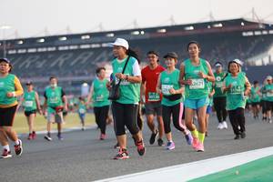 BIB: 62621, 528, 1768, 50126
                            <button type="button" onclick="openModal(10571538)" class="btn btn-primary btn-sm float-right btn-popup" data-toggle="modal" data-target=".modal-high-quality">
                        <i class="fas fa-shopping-cart"></i> Add to Cart
                    </button>
                                            <button type="button" onclick="isThisMe(10571538, true)" class="btn btn-success btn-sm float-right btn-popup btn-isme hidden" data-toggle="tooltip" data-placement="bottom" title="นี่คือรูปของคุณใช่ไหม คลิกที่นี่เพื่อเอาเข้าอัลบั้ม">
                        <i class="fas fa-plus"></i> Add to album
                    </button>
                    <button type="button" onclick="isThisMe(10571538, false)" class="btn btn-warning btn-sm float-right btn-popup btn-isnotme hidden">
                        <i class="fas fa-ban"></i> Remove from album
                    </button>