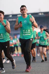 BIB: 51929, 570
                            <button type="button" onclick="openModal(10569787)" class="btn btn-primary btn-sm float-right btn-popup" data-toggle="modal" data-target=".modal-high-quality">
                        <i class="fas fa-shopping-cart"></i> Add to Cart
                    </button>
                                            <button type="button" onclick="isThisMe(10569787, true)" class="btn btn-success btn-sm float-right btn-popup btn-isme hidden" data-toggle="tooltip" data-placement="bottom" title="นี่คือรูปของคุณใช่ไหม คลิกที่นี่เพื่อเอาเข้าอัลบั้ม">
                        <i class="fas fa-plus"></i> Add to album
                    </button>
                    <button type="button" onclick="isThisMe(10569787, false)" class="btn btn-warning btn-sm float-right btn-popup btn-isnotme hidden">
                        <i class="fas fa-ban"></i> Remove from album
                    </button>