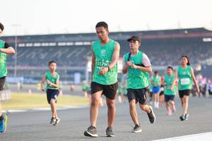 BIB: 51790
                            <button type="button" onclick="openModal(10570719)" class="btn btn-primary btn-sm float-right btn-popup" data-toggle="modal" data-target=".modal-high-quality">
                        <i class="fas fa-shopping-cart"></i> Add to Cart
                    </button>
                                            <button type="button" onclick="isThisMe(10570719, true)" class="btn btn-success btn-sm float-right btn-popup btn-isme hidden" data-toggle="tooltip" data-placement="bottom" title="นี่คือรูปของคุณใช่ไหม คลิกที่นี่เพื่อเอาเข้าอัลบั้ม">
                        <i class="fas fa-plus"></i> Add to album
                    </button>
                    <button type="button" onclick="isThisMe(10570719, false)" class="btn btn-warning btn-sm float-right btn-popup btn-isnotme hidden">
                        <i class="fas fa-ban"></i> Remove from album
                    </button>