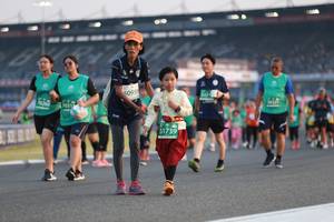 BIB: 50959, 70288, 7031, 51739
                            <button type="button" onclick="openModal(10570212)" class="btn btn-primary btn-sm float-right btn-popup" data-toggle="modal" data-target=".modal-high-quality">
                        <i class="fas fa-shopping-cart"></i> Add to Cart
                    </button>
                                            <button type="button" onclick="isThisMe(10570212, true)" class="btn btn-success btn-sm float-right btn-popup btn-isme hidden" data-toggle="tooltip" data-placement="bottom" title="นี่คือรูปของคุณใช่ไหม คลิกที่นี่เพื่อเอาเข้าอัลบั้ม">
                        <i class="fas fa-plus"></i> Add to album
                    </button>
                    <button type="button" onclick="isThisMe(10570212, false)" class="btn btn-warning btn-sm float-right btn-popup btn-isnotme hidden">
                        <i class="fas fa-ban"></i> Remove from album
                    </button>