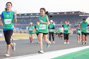 BIB: 52368, 82617
                            <button type="button" onclick="openModal(10570952)" class="btn btn-primary btn-sm float-right btn-popup" data-toggle="modal" data-target=".modal-high-quality">
                        <i class="fas fa-shopping-cart"></i> Add to Cart
                    </button>
                                            <button type="button" onclick="isThisMe(10570952, true)" class="btn btn-success btn-sm float-right btn-popup btn-isme hidden" data-toggle="tooltip" data-placement="bottom" title="นี่คือรูปของคุณใช่ไหม คลิกที่นี่เพื่อเอาเข้าอัลบั้ม">
                        <i class="fas fa-plus"></i> Add to album
                    </button>
                    <button type="button" onclick="isThisMe(10570952, false)" class="btn btn-warning btn-sm float-right btn-popup btn-isnotme hidden">
                        <i class="fas fa-ban"></i> Remove from album
                    </button>