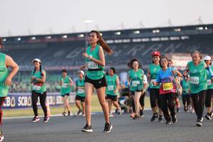 BIB: 52527, 3122, 53435
                            <button type="button" onclick="openModal(10569817)" class="btn btn-primary btn-sm float-right btn-popup" data-toggle="modal" data-target=".modal-high-quality">
                        <i class="fas fa-shopping-cart"></i> Add to Cart
                    </button>
                                            <button type="button" onclick="isThisMe(10569817, true)" class="btn btn-success btn-sm float-right btn-popup btn-isme hidden" data-toggle="tooltip" data-placement="bottom" title="นี่คือรูปของคุณใช่ไหม คลิกที่นี่เพื่อเอาเข้าอัลบั้ม">
                        <i class="fas fa-plus"></i> Add to album
                    </button>
                    <button type="button" onclick="isThisMe(10569817, false)" class="btn btn-warning btn-sm float-right btn-popup btn-isnotme hidden">
                        <i class="fas fa-ban"></i> Remove from album
                    </button>