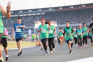 BIB: 81027, 52782, 53218, 5155
                            <button type="button" onclick="openModal(10570868)" class="btn btn-primary btn-sm float-right btn-popup" data-toggle="modal" data-target=".modal-high-quality">
                        <i class="fas fa-shopping-cart"></i> Add to Cart
                    </button>
                                            <button type="button" onclick="isThisMe(10570868, true)" class="btn btn-success btn-sm float-right btn-popup btn-isme hidden" data-toggle="tooltip" data-placement="bottom" title="นี่คือรูปของคุณใช่ไหม คลิกที่นี่เพื่อเอาเข้าอัลบั้ม">
                        <i class="fas fa-plus"></i> Add to album
                    </button>
                    <button type="button" onclick="isThisMe(10570868, false)" class="btn btn-warning btn-sm float-right btn-popup btn-isnotme hidden">
                        <i class="fas fa-ban"></i> Remove from album
                    </button>