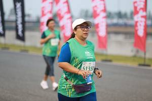 BIB: 51350
                            <button type="button" onclick="openModal(10571978)" class="btn btn-primary btn-sm float-right btn-popup" data-toggle="modal" data-target=".modal-high-quality">
                        <i class="fas fa-shopping-cart"></i> Add to Cart
                    </button>
                                            <button type="button" onclick="isThisMe(10571978, true)" class="btn btn-success btn-sm float-right btn-popup btn-isme hidden" data-toggle="tooltip" data-placement="bottom" title="นี่คือรูปของคุณใช่ไหม คลิกที่นี่เพื่อเอาเข้าอัลบั้ม">
                        <i class="fas fa-plus"></i> Add to album
                    </button>
                    <button type="button" onclick="isThisMe(10571978, false)" class="btn btn-warning btn-sm float-right btn-popup btn-isnotme hidden">
                        <i class="fas fa-ban"></i> Remove from album
                    </button>