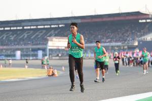 BIB: 0322
                            <button type="button" onclick="openModal(10557406)" class="btn btn-primary btn-sm float-right btn-popup" data-toggle="modal" data-target=".modal-high-quality">
                        <i class="fas fa-shopping-cart"></i> Add to Cart
                    </button>
                                            <button type="button" onclick="isThisMe(10557406, true)" class="btn btn-success btn-sm float-right btn-popup btn-isme hidden" data-toggle="tooltip" data-placement="bottom" title="นี่คือรูปของคุณใช่ไหม คลิกที่นี่เพื่อเอาเข้าอัลบั้ม">
                        <i class="fas fa-plus"></i> Add to album
                    </button>
                    <button type="button" onclick="isThisMe(10557406, false)" class="btn btn-warning btn-sm float-right btn-popup btn-isnotme hidden">
                        <i class="fas fa-ban"></i> Remove from album
                    </button>