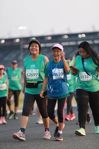 BIB: 52697, 4610, 1353
                            <button type="button" onclick="openModal(10570072)" class="btn btn-primary btn-sm float-right btn-popup" data-toggle="modal" data-target=".modal-high-quality">
                        <i class="fas fa-shopping-cart"></i> Add to Cart
                    </button>
                                            <button type="button" onclick="isThisMe(10570072, true)" class="btn btn-success btn-sm float-right btn-popup btn-isme hidden" data-toggle="tooltip" data-placement="bottom" title="นี่คือรูปของคุณใช่ไหม คลิกที่นี่เพื่อเอาเข้าอัลบั้ม">
                        <i class="fas fa-plus"></i> Add to album
                    </button>
                    <button type="button" onclick="isThisMe(10570072, false)" class="btn btn-warning btn-sm float-right btn-popup btn-isnotme hidden">
                        <i class="fas fa-ban"></i> Remove from album
                    </button>