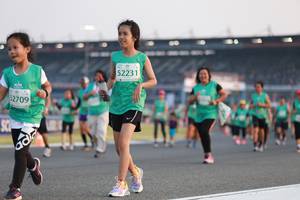 BIB: 52231, 2709
                            <button type="button" onclick="openModal(10570176)" class="btn btn-primary btn-sm float-right btn-popup" data-toggle="modal" data-target=".modal-high-quality">
                        <i class="fas fa-shopping-cart"></i> Add to Cart
                    </button>
                                            <button type="button" onclick="isThisMe(10570176, true)" class="btn btn-success btn-sm float-right btn-popup btn-isme hidden" data-toggle="tooltip" data-placement="bottom" title="นี่คือรูปของคุณใช่ไหม คลิกที่นี่เพื่อเอาเข้าอัลบั้ม">
                        <i class="fas fa-plus"></i> Add to album
                    </button>
                    <button type="button" onclick="isThisMe(10570176, false)" class="btn btn-warning btn-sm float-right btn-popup btn-isnotme hidden">
                        <i class="fas fa-ban"></i> Remove from album
                    </button>