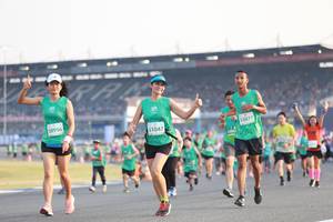 BIB: 50956, 51047, 53077, 
                            <button type="button" onclick="openModal(10570899)" class="btn btn-primary btn-sm float-right btn-popup" data-toggle="modal" data-target=".modal-high-quality">
                        <i class="fas fa-shopping-cart"></i> Add to Cart
                    </button>
                                            <button type="button" onclick="isThisMe(10570899, true)" class="btn btn-success btn-sm float-right btn-popup btn-isme hidden" data-toggle="tooltip" data-placement="bottom" title="นี่คือรูปของคุณใช่ไหม คลิกที่นี่เพื่อเอาเข้าอัลบั้ม">
                        <i class="fas fa-plus"></i> Add to album
                    </button>
                    <button type="button" onclick="isThisMe(10570899, false)" class="btn btn-warning btn-sm float-right btn-popup btn-isnotme hidden">
                        <i class="fas fa-ban"></i> Remove from album
                    </button>