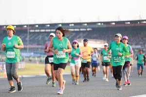 BIB: 53033, 52791, 50372
                            <button type="button" onclick="openModal(10570935)" class="btn btn-primary btn-sm float-right btn-popup" data-toggle="modal" data-target=".modal-high-quality">
                        <i class="fas fa-shopping-cart"></i> Add to Cart
                    </button>
                                            <button type="button" onclick="isThisMe(10570935, true)" class="btn btn-success btn-sm float-right btn-popup btn-isme hidden" data-toggle="tooltip" data-placement="bottom" title="นี่คือรูปของคุณใช่ไหม คลิกที่นี่เพื่อเอาเข้าอัลบั้ม">
                        <i class="fas fa-plus"></i> Add to album
                    </button>
                    <button type="button" onclick="isThisMe(10570935, false)" class="btn btn-warning btn-sm float-right btn-popup btn-isnotme hidden">
                        <i class="fas fa-ban"></i> Remove from album
                    </button>