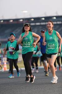 BIB: 71018, 71019
                            <button type="button" onclick="openModal(10569907)" class="btn btn-primary btn-sm float-right btn-popup" data-toggle="modal" data-target=".modal-high-quality">
                        <i class="fas fa-shopping-cart"></i> Add to Cart
                    </button>
                                            <button type="button" onclick="isThisMe(10569907, true)" class="btn btn-success btn-sm float-right btn-popup btn-isme hidden" data-toggle="tooltip" data-placement="bottom" title="นี่คือรูปของคุณใช่ไหม คลิกที่นี่เพื่อเอาเข้าอัลบั้ม">
                        <i class="fas fa-plus"></i> Add to album
                    </button>
                    <button type="button" onclick="isThisMe(10569907, false)" class="btn btn-warning btn-sm float-right btn-popup btn-isnotme hidden">
                        <i class="fas fa-ban"></i> Remove from album
                    </button>