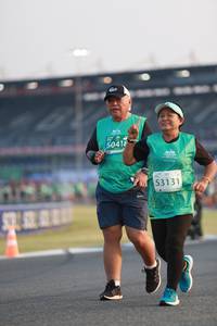 BIB: 50418, 53131
                            <button type="button" onclick="openModal(10571329)" class="btn btn-primary btn-sm float-right btn-popup" data-toggle="modal" data-target=".modal-high-quality">
                        <i class="fas fa-shopping-cart"></i> Add to Cart
                    </button>
                                            <button type="button" onclick="isThisMe(10571329, true)" class="btn btn-success btn-sm float-right btn-popup btn-isme hidden" data-toggle="tooltip" data-placement="bottom" title="นี่คือรูปของคุณใช่ไหม คลิกที่นี่เพื่อเอาเข้าอัลบั้ม">
                        <i class="fas fa-plus"></i> Add to album
                    </button>
                    <button type="button" onclick="isThisMe(10571329, false)" class="btn btn-warning btn-sm float-right btn-popup btn-isnotme hidden">
                        <i class="fas fa-ban"></i> Remove from album
                    </button>