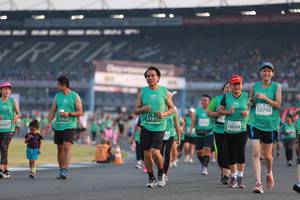 BIB: 52718, 533, 5191, 31954, 52634, 52425
                            <button type="button" onclick="openModal(10570181)" class="btn btn-primary btn-sm float-right btn-popup" data-toggle="modal" data-target=".modal-high-quality">
                        <i class="fas fa-shopping-cart"></i> Add to Cart
                    </button>
                                            <button type="button" onclick="isThisMe(10570181, true)" class="btn btn-success btn-sm float-right btn-popup btn-isme hidden" data-toggle="tooltip" data-placement="bottom" title="นี่คือรูปของคุณใช่ไหม คลิกที่นี่เพื่อเอาเข้าอัลบั้ม">
                        <i class="fas fa-plus"></i> Add to album
                    </button>
                    <button type="button" onclick="isThisMe(10570181, false)" class="btn btn-warning btn-sm float-right btn-popup btn-isnotme hidden">
                        <i class="fas fa-ban"></i> Remove from album
                    </button>