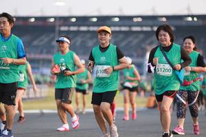 BIB: 51200, 1735, 510
                            <button type="button" onclick="openModal(10570029)" class="btn btn-primary btn-sm float-right btn-popup" data-toggle="modal" data-target=".modal-high-quality">
                        <i class="fas fa-shopping-cart"></i> Add to Cart
                    </button>
                                            <button type="button" onclick="isThisMe(10570029, true)" class="btn btn-success btn-sm float-right btn-popup btn-isme hidden" data-toggle="tooltip" data-placement="bottom" title="นี่คือรูปของคุณใช่ไหม คลิกที่นี่เพื่อเอาเข้าอัลบั้ม">
                        <i class="fas fa-plus"></i> Add to album
                    </button>
                    <button type="button" onclick="isThisMe(10570029, false)" class="btn btn-warning btn-sm float-right btn-popup btn-isnotme hidden">
                        <i class="fas fa-ban"></i> Remove from album
                    </button>