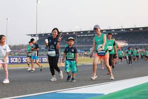 BIB: 003, 62418, 51770, 5222
                            <button type="button" onclick="openModal(10570167)" class="btn btn-primary btn-sm float-right btn-popup" data-toggle="modal" data-target=".modal-high-quality">
                        <i class="fas fa-shopping-cart"></i> Add to Cart
                    </button>
                                            <button type="button" onclick="isThisMe(10570167, true)" class="btn btn-success btn-sm float-right btn-popup btn-isme hidden" data-toggle="tooltip" data-placement="bottom" title="นี่คือรูปของคุณใช่ไหม คลิกที่นี่เพื่อเอาเข้าอัลบั้ม">
                        <i class="fas fa-plus"></i> Add to album
                    </button>
                    <button type="button" onclick="isThisMe(10570167, false)" class="btn btn-warning btn-sm float-right btn-popup btn-isnotme hidden">
                        <i class="fas fa-ban"></i> Remove from album
                    </button>