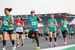 BIB: 50757, 53070, 50759, 52815, 2648
                            <button type="button" onclick="openModal(10571044)" class="btn btn-primary btn-sm float-right btn-popup" data-toggle="modal" data-target=".modal-high-quality">
                        <i class="fas fa-shopping-cart"></i> Add to Cart
                    </button>
                                            <button type="button" onclick="isThisMe(10571044, true)" class="btn btn-success btn-sm float-right btn-popup btn-isme hidden" data-toggle="tooltip" data-placement="bottom" title="นี่คือรูปของคุณใช่ไหม คลิกที่นี่เพื่อเอาเข้าอัลบั้ม">
                        <i class="fas fa-plus"></i> Add to album
                    </button>
                    <button type="button" onclick="isThisMe(10571044, false)" class="btn btn-warning btn-sm float-right btn-popup btn-isnotme hidden">
                        <i class="fas fa-ban"></i> Remove from album
                    </button>