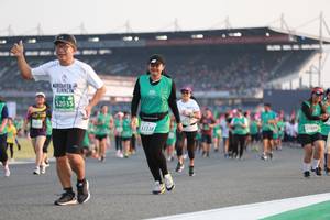 BIB: 52035, 169, 1338
                            <button type="button" onclick="openModal(10569995)" class="btn btn-primary btn-sm float-right btn-popup" data-toggle="modal" data-target=".modal-high-quality">
                        <i class="fas fa-shopping-cart"></i> Add to Cart
                    </button>
                                            <button type="button" onclick="isThisMe(10569995, true)" class="btn btn-success btn-sm float-right btn-popup btn-isme hidden" data-toggle="tooltip" data-placement="bottom" title="นี่คือรูปของคุณใช่ไหม คลิกที่นี่เพื่อเอาเข้าอัลบั้ม">
                        <i class="fas fa-plus"></i> Add to album
                    </button>
                    <button type="button" onclick="isThisMe(10569995, false)" class="btn btn-warning btn-sm float-right btn-popup btn-isnotme hidden">
                        <i class="fas fa-ban"></i> Remove from album
                    </button>