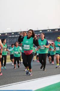 BIB: 529, 1295
                            <button type="button" onclick="openModal(10570103)" class="btn btn-primary btn-sm float-right btn-popup" data-toggle="modal" data-target=".modal-high-quality">
                        <i class="fas fa-shopping-cart"></i> Add to Cart
                    </button>
                                            <button type="button" onclick="isThisMe(10570103, true)" class="btn btn-success btn-sm float-right btn-popup btn-isme hidden" data-toggle="tooltip" data-placement="bottom" title="นี่คือรูปของคุณใช่ไหม คลิกที่นี่เพื่อเอาเข้าอัลบั้ม">
                        <i class="fas fa-plus"></i> Add to album
                    </button>
                    <button type="button" onclick="isThisMe(10570103, false)" class="btn btn-warning btn-sm float-right btn-popup btn-isnotme hidden">
                        <i class="fas fa-ban"></i> Remove from album
                    </button>