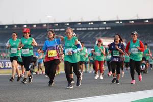 BIB: 115, 52997, 53435, 51110, 50152
                            <button type="button" onclick="openModal(10569819)" class="btn btn-primary btn-sm float-right btn-popup" data-toggle="modal" data-target=".modal-high-quality">
                        <i class="fas fa-shopping-cart"></i> Add to Cart
                    </button>
                                            <button type="button" onclick="isThisMe(10569819, true)" class="btn btn-success btn-sm float-right btn-popup btn-isme hidden" data-toggle="tooltip" data-placement="bottom" title="นี่คือรูปของคุณใช่ไหม คลิกที่นี่เพื่อเอาเข้าอัลบั้ม">
                        <i class="fas fa-plus"></i> Add to album
                    </button>
                    <button type="button" onclick="isThisMe(10569819, false)" class="btn btn-warning btn-sm float-right btn-popup btn-isnotme hidden">
                        <i class="fas fa-ban"></i> Remove from album
                    </button>