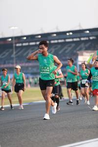 BIB: 51694, 195
                            <button type="button" onclick="openModal(10571184)" class="btn btn-primary btn-sm float-right btn-popup" data-toggle="modal" data-target=".modal-high-quality">
                        <i class="fas fa-shopping-cart"></i> Add to Cart
                    </button>
                                            <button type="button" onclick="isThisMe(10571184, true)" class="btn btn-success btn-sm float-right btn-popup btn-isme hidden" data-toggle="tooltip" data-placement="bottom" title="นี่คือรูปของคุณใช่ไหม คลิกที่นี่เพื่อเอาเข้าอัลบั้ม">
                        <i class="fas fa-plus"></i> Add to album
                    </button>
                    <button type="button" onclick="isThisMe(10571184, false)" class="btn btn-warning btn-sm float-right btn-popup btn-isnotme hidden">
                        <i class="fas fa-ban"></i> Remove from album
                    </button>