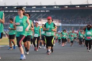 BIB: 2726, 51333, 31954, 2634, 52212
                            <button type="button" onclick="openModal(10570187)" class="btn btn-primary btn-sm float-right btn-popup" data-toggle="modal" data-target=".modal-high-quality">
                        <i class="fas fa-shopping-cart"></i> Add to Cart
                    </button>
                                            <button type="button" onclick="isThisMe(10570187, true)" class="btn btn-success btn-sm float-right btn-popup btn-isme hidden" data-toggle="tooltip" data-placement="bottom" title="นี่คือรูปของคุณใช่ไหม คลิกที่นี่เพื่อเอาเข้าอัลบั้ม">
                        <i class="fas fa-plus"></i> Add to album
                    </button>
                    <button type="button" onclick="isThisMe(10570187, false)" class="btn btn-warning btn-sm float-right btn-popup btn-isnotme hidden">
                        <i class="fas fa-ban"></i> Remove from album
                    </button>