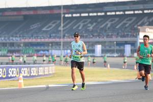 BIB: 5185, 51755
                            <button type="button" onclick="openModal(10559407)" class="btn btn-primary btn-sm float-right btn-popup" data-toggle="modal" data-target=".modal-high-quality">
                        <i class="fas fa-shopping-cart"></i> Add to Cart
                    </button>
                                            <button type="button" onclick="isThisMe(10559407, true)" class="btn btn-success btn-sm float-right btn-popup btn-isme hidden" data-toggle="tooltip" data-placement="bottom" title="นี่คือรูปของคุณใช่ไหม คลิกที่นี่เพื่อเอาเข้าอัลบั้ม">
                        <i class="fas fa-plus"></i> Add to album
                    </button>
                    <button type="button" onclick="isThisMe(10559407, false)" class="btn btn-warning btn-sm float-right btn-popup btn-isnotme hidden">
                        <i class="fas fa-ban"></i> Remove from album
                    </button>