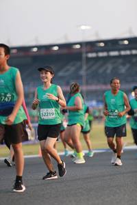 BIB: 1747, 52219, 5004
                            <button type="button" onclick="openModal(10569902)" class="btn btn-primary btn-sm float-right btn-popup" data-toggle="modal" data-target=".modal-high-quality">
                        <i class="fas fa-shopping-cart"></i> Add to Cart
                    </button>
                                            <button type="button" onclick="isThisMe(10569902, true)" class="btn btn-success btn-sm float-right btn-popup btn-isme hidden" data-toggle="tooltip" data-placement="bottom" title="นี่คือรูปของคุณใช่ไหม คลิกที่นี่เพื่อเอาเข้าอัลบั้ม">
                        <i class="fas fa-plus"></i> Add to album
                    </button>
                    <button type="button" onclick="isThisMe(10569902, false)" class="btn btn-warning btn-sm float-right btn-popup btn-isnotme hidden">
                        <i class="fas fa-ban"></i> Remove from album
                    </button>