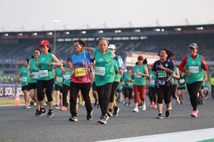 BIB: 53122, 51110, 53435, 52997, 50152
                            <button type="button" onclick="openModal(10569814)" class="btn btn-primary btn-sm float-right btn-popup" data-toggle="modal" data-target=".modal-high-quality">
                        <i class="fas fa-shopping-cart"></i> Add to Cart
                    </button>
                                            <button type="button" onclick="isThisMe(10569814, true)" class="btn btn-success btn-sm float-right btn-popup btn-isme hidden" data-toggle="tooltip" data-placement="bottom" title="นี่คือรูปของคุณใช่ไหม คลิกที่นี่เพื่อเอาเข้าอัลบั้ม">
                        <i class="fas fa-plus"></i> Add to album
                    </button>
                    <button type="button" onclick="isThisMe(10569814, false)" class="btn btn-warning btn-sm float-right btn-popup btn-isnotme hidden">
                        <i class="fas fa-ban"></i> Remove from album
                    </button>