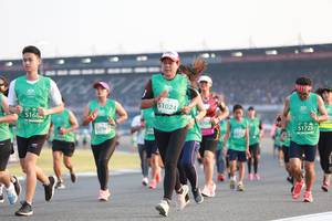 BIB: 1024, 5168, 51725
                            <button type="button" onclick="openModal(10570922)" class="btn btn-primary btn-sm float-right btn-popup" data-toggle="modal" data-target=".modal-high-quality">
                        <i class="fas fa-shopping-cart"></i> Add to Cart
                    </button>
                                            <button type="button" onclick="isThisMe(10570922, true)" class="btn btn-success btn-sm float-right btn-popup btn-isme hidden" data-toggle="tooltip" data-placement="bottom" title="นี่คือรูปของคุณใช่ไหม คลิกที่นี่เพื่อเอาเข้าอัลบั้ม">
                        <i class="fas fa-plus"></i> Add to album
                    </button>
                    <button type="button" onclick="isThisMe(10570922, false)" class="btn btn-warning btn-sm float-right btn-popup btn-isnotme hidden">
                        <i class="fas fa-ban"></i> Remove from album
                    </button>