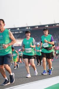 BIB: 1264, 50879
                            <button type="button" onclick="openModal(10571188)" class="btn btn-primary btn-sm float-right btn-popup" data-toggle="modal" data-target=".modal-high-quality">
                        <i class="fas fa-shopping-cart"></i> Add to Cart
                    </button>
                                            <button type="button" onclick="isThisMe(10571188, true)" class="btn btn-success btn-sm float-right btn-popup btn-isme hidden" data-toggle="tooltip" data-placement="bottom" title="นี่คือรูปของคุณใช่ไหม คลิกที่นี่เพื่อเอาเข้าอัลบั้ม">
                        <i class="fas fa-plus"></i> Add to album
                    </button>
                    <button type="button" onclick="isThisMe(10571188, false)" class="btn btn-warning btn-sm float-right btn-popup btn-isnotme hidden">
                        <i class="fas fa-ban"></i> Remove from album
                    </button>