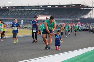 BIB: 
                            <button type="button" onclick="openModal(10570220)" class="btn btn-primary btn-sm float-right btn-popup" data-toggle="modal" data-target=".modal-high-quality">
                        <i class="fas fa-shopping-cart"></i> Add to Cart
                    </button>
                                            <button type="button" onclick="isThisMe(10570220, true)" class="btn btn-success btn-sm float-right btn-popup btn-isme hidden" data-toggle="tooltip" data-placement="bottom" title="นี่คือรูปของคุณใช่ไหม คลิกที่นี่เพื่อเอาเข้าอัลบั้ม">
                        <i class="fas fa-plus"></i> Add to album
                    </button>
                    <button type="button" onclick="isThisMe(10570220, false)" class="btn btn-warning btn-sm float-right btn-popup btn-isnotme hidden">
                        <i class="fas fa-ban"></i> Remove from album
                    </button>