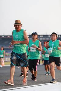 BIB: 045, 1011
                            <button type="button" onclick="openModal(10571350)" class="btn btn-primary btn-sm float-right btn-popup" data-toggle="modal" data-target=".modal-high-quality">
                        <i class="fas fa-shopping-cart"></i> Add to Cart
                    </button>
                                            <button type="button" onclick="isThisMe(10571350, true)" class="btn btn-success btn-sm float-right btn-popup btn-isme hidden" data-toggle="tooltip" data-placement="bottom" title="นี่คือรูปของคุณใช่ไหม คลิกที่นี่เพื่อเอาเข้าอัลบั้ม">
                        <i class="fas fa-plus"></i> Add to album
                    </button>
                    <button type="button" onclick="isThisMe(10571350, false)" class="btn btn-warning btn-sm float-right btn-popup btn-isnotme hidden">
                        <i class="fas fa-ban"></i> Remove from album
                    </button>