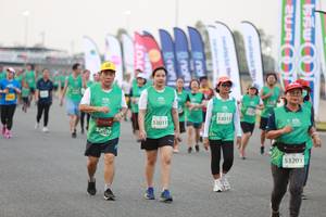 BIB: 3011, 52090, 301, 53203
                            <button type="button" onclick="openModal(10571890)" class="btn btn-primary btn-sm float-right btn-popup" data-toggle="modal" data-target=".modal-high-quality">
                        <i class="fas fa-shopping-cart"></i> Add to Cart
                    </button>
                                            <button type="button" onclick="isThisMe(10571890, true)" class="btn btn-success btn-sm float-right btn-popup btn-isme hidden" data-toggle="tooltip" data-placement="bottom" title="นี่คือรูปของคุณใช่ไหม คลิกที่นี่เพื่อเอาเข้าอัลบั้ม">
                        <i class="fas fa-plus"></i> Add to album
                    </button>
                    <button type="button" onclick="isThisMe(10571890, false)" class="btn btn-warning btn-sm float-right btn-popup btn-isnotme hidden">
                        <i class="fas fa-ban"></i> Remove from album
                    </button>
