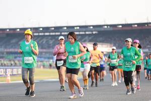 BIB: 52751, 53033, 50372
                            <button type="button" onclick="openModal(10570936)" class="btn btn-primary btn-sm float-right btn-popup" data-toggle="modal" data-target=".modal-high-quality">
                        <i class="fas fa-shopping-cart"></i> Add to Cart
                    </button>
                                            <button type="button" onclick="isThisMe(10570936, true)" class="btn btn-success btn-sm float-right btn-popup btn-isme hidden" data-toggle="tooltip" data-placement="bottom" title="นี่คือรูปของคุณใช่ไหม คลิกที่นี่เพื่อเอาเข้าอัลบั้ม">
                        <i class="fas fa-plus"></i> Add to album
                    </button>
                    <button type="button" onclick="isThisMe(10570936, false)" class="btn btn-warning btn-sm float-right btn-popup btn-isnotme hidden">
                        <i class="fas fa-ban"></i> Remove from album
                    </button>