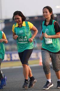 BIB: 50039, 692
                            <button type="button" onclick="openModal(10569917)" class="btn btn-primary btn-sm float-right btn-popup" data-toggle="modal" data-target=".modal-high-quality">
                        <i class="fas fa-shopping-cart"></i> Add to Cart
                    </button>
                                            <button type="button" onclick="isThisMe(10569917, true)" class="btn btn-success btn-sm float-right btn-popup btn-isme hidden" data-toggle="tooltip" data-placement="bottom" title="นี่คือรูปของคุณใช่ไหม คลิกที่นี่เพื่อเอาเข้าอัลบั้ม">
                        <i class="fas fa-plus"></i> Add to album
                    </button>
                    <button type="button" onclick="isThisMe(10569917, false)" class="btn btn-warning btn-sm float-right btn-popup btn-isnotme hidden">
                        <i class="fas fa-ban"></i> Remove from album
                    </button>