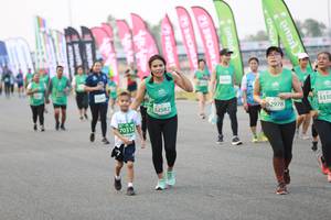 BIB: 15310, 52582, 32978, 70312
                            <button type="button" onclick="openModal(10571721)" class="btn btn-primary btn-sm float-right btn-popup" data-toggle="modal" data-target=".modal-high-quality">
                        <i class="fas fa-shopping-cart"></i> Add to Cart
                    </button>
                                            <button type="button" onclick="isThisMe(10571721, true)" class="btn btn-success btn-sm float-right btn-popup btn-isme hidden" data-toggle="tooltip" data-placement="bottom" title="นี่คือรูปของคุณใช่ไหม คลิกที่นี่เพื่อเอาเข้าอัลบั้ม">
                        <i class="fas fa-plus"></i> Add to album
                    </button>
                    <button type="button" onclick="isThisMe(10571721, false)" class="btn btn-warning btn-sm float-right btn-popup btn-isnotme hidden">
                        <i class="fas fa-ban"></i> Remove from album
                    </button>