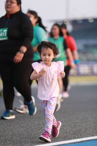 BIB: 413
                            <button type="button" onclick="openModal(10570093)" class="btn btn-primary btn-sm float-right btn-popup" data-toggle="modal" data-target=".modal-high-quality">
                        <i class="fas fa-shopping-cart"></i> Add to Cart
                    </button>
                                            <button type="button" onclick="isThisMe(10570093, true)" class="btn btn-success btn-sm float-right btn-popup btn-isme hidden" data-toggle="tooltip" data-placement="bottom" title="นี่คือรูปของคุณใช่ไหม คลิกที่นี่เพื่อเอาเข้าอัลบั้ม">
                        <i class="fas fa-plus"></i> Add to album
                    </button>
                    <button type="button" onclick="isThisMe(10570093, false)" class="btn btn-warning btn-sm float-right btn-popup btn-isnotme hidden">
                        <i class="fas fa-ban"></i> Remove from album
                    </button>