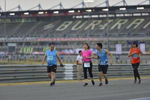 BIB: 10402, 44331, 17843
                            <button type="button" onclick="openModal(11034703)" class="btn btn-primary btn-sm float-right btn-popup" data-toggle="modal" data-target=".modal-high-quality">
                        <i class="fas fa-shopping-cart"></i> Add to Cart
                    </button>
                                            <button type="button" onclick="isThisMe(11034703, true)" class="btn btn-success btn-sm float-right btn-popup btn-isme hidden" data-toggle="tooltip" data-placement="bottom" title="นี่คือรูปของคุณใช่ไหม คลิกที่นี่เพื่อเอาเข้าอัลบั้ม">
                        <i class="fas fa-plus"></i> Add to album
                    </button>
                    <button type="button" onclick="isThisMe(11034703, false)" class="btn btn-warning btn-sm float-right btn-popup btn-isnotme hidden">
                        <i class="fas fa-ban"></i> Remove from album
                    </button>