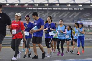 BIB: 2206, 417, 2210, 8221, 18013, 16002, 074
                            <button type="button" onclick="openModal(11037715)" class="btn btn-primary btn-sm float-right btn-popup" data-toggle="modal" data-target=".modal-high-quality">
                        <i class="fas fa-shopping-cart"></i> Add to Cart
                    </button>
                                            <button type="button" onclick="isThisMe(11037715, true)" class="btn btn-success btn-sm float-right btn-popup btn-isme hidden" data-toggle="tooltip" data-placement="bottom" title="นี่คือรูปของคุณใช่ไหม คลิกที่นี่เพื่อเอาเข้าอัลบั้ม">
                        <i class="fas fa-plus"></i> Add to album
                    </button>
                    <button type="button" onclick="isThisMe(11037715, false)" class="btn btn-warning btn-sm float-right btn-popup btn-isnotme hidden">
                        <i class="fas fa-ban"></i> Remove from album
                    </button>