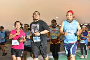 BIB: 4952, 10990, 1335, 16386
                            <button type="button" onclick="openModal(11003742)" class="btn btn-primary btn-sm float-right btn-popup" data-toggle="modal" data-target=".modal-high-quality">
                        <i class="fas fa-shopping-cart"></i> Add to Cart
                    </button>
                                            <button type="button" onclick="isThisMe(11003742, true)" class="btn btn-success btn-sm float-right btn-popup btn-isme hidden" data-toggle="tooltip" data-placement="bottom" title="นี่คือรูปของคุณใช่ไหม คลิกที่นี่เพื่อเอาเข้าอัลบั้ม">
                        <i class="fas fa-plus"></i> Add to album
                    </button>
                    <button type="button" onclick="isThisMe(11003742, false)" class="btn btn-warning btn-sm float-right btn-popup btn-isnotme hidden">
                        <i class="fas fa-ban"></i> Remove from album
                    </button>