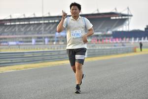 BIB: 12182
                            <button type="button" onclick="openModal(11046075)" class="btn btn-primary btn-sm float-right btn-popup" data-toggle="modal" data-target=".modal-high-quality">
                        <i class="fas fa-shopping-cart"></i> Add to Cart
                    </button>
                                            <button type="button" onclick="isThisMe(11046075, true)" class="btn btn-success btn-sm float-right btn-popup btn-isme hidden" data-toggle="tooltip" data-placement="bottom" title="นี่คือรูปของคุณใช่ไหม คลิกที่นี่เพื่อเอาเข้าอัลบั้ม">
                        <i class="fas fa-plus"></i> Add to album
                    </button>
                    <button type="button" onclick="isThisMe(11046075, false)" class="btn btn-warning btn-sm float-right btn-popup btn-isnotme hidden">
                        <i class="fas fa-ban"></i> Remove from album
                    </button>