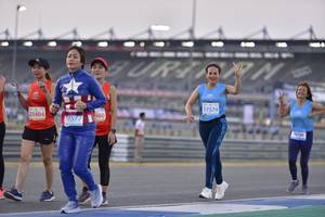 BIB: 17574, 23404, 360, 7577, 12120
                            <button type="button" onclick="openModal(11036509)" class="btn btn-primary btn-sm float-right btn-popup" data-toggle="modal" data-target=".modal-high-quality">
                        <i class="fas fa-shopping-cart"></i> Add to Cart
                    </button>
                                            <button type="button" onclick="isThisMe(11036509, true)" class="btn btn-success btn-sm float-right btn-popup btn-isme hidden" data-toggle="tooltip" data-placement="bottom" title="นี่คือรูปของคุณใช่ไหม คลิกที่นี่เพื่อเอาเข้าอัลบั้ม">
                        <i class="fas fa-plus"></i> Add to album
                    </button>
                    <button type="button" onclick="isThisMe(11036509, false)" class="btn btn-warning btn-sm float-right btn-popup btn-isnotme hidden">
                        <i class="fas fa-ban"></i> Remove from album
                    </button>