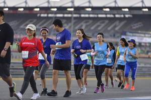 BIB: 1417, 822, 18013, 82213, 18002
                            <button type="button" onclick="openModal(11037710)" class="btn btn-primary btn-sm float-right btn-popup" data-toggle="modal" data-target=".modal-high-quality">
                        <i class="fas fa-shopping-cart"></i> Add to Cart
                    </button>
                                            <button type="button" onclick="isThisMe(11037710, true)" class="btn btn-success btn-sm float-right btn-popup btn-isme hidden" data-toggle="tooltip" data-placement="bottom" title="นี่คือรูปของคุณใช่ไหม คลิกที่นี่เพื่อเอาเข้าอัลบั้ม">
                        <i class="fas fa-plus"></i> Add to album
                    </button>
                    <button type="button" onclick="isThisMe(11037710, false)" class="btn btn-warning btn-sm float-right btn-popup btn-isnotme hidden">
                        <i class="fas fa-ban"></i> Remove from album
                    </button>