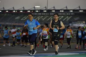 BIB: 2017, 82938, 62941, 4655
                            <button type="button" onclick="openModal(11022471)" class="btn btn-primary btn-sm float-right btn-popup" data-toggle="modal" data-target=".modal-high-quality">
                        <i class="fas fa-shopping-cart"></i> Add to Cart
                    </button>
                                            <button type="button" onclick="isThisMe(11022471, true)" class="btn btn-success btn-sm float-right btn-popup btn-isme hidden" data-toggle="tooltip" data-placement="bottom" title="นี่คือรูปของคุณใช่ไหม คลิกที่นี่เพื่อเอาเข้าอัลบั้ม">
                        <i class="fas fa-plus"></i> Add to album
                    </button>
                    <button type="button" onclick="isThisMe(11022471, false)" class="btn btn-warning btn-sm float-right btn-popup btn-isnotme hidden">
                        <i class="fas fa-ban"></i> Remove from album
                    </button>