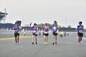 BIB: 1052
                            <button type="button" onclick="openModal(11045736)" class="btn btn-primary btn-sm float-right btn-popup" data-toggle="modal" data-target=".modal-high-quality">
                        <i class="fas fa-shopping-cart"></i> Add to Cart
                    </button>
                                            <button type="button" onclick="isThisMe(11045736, true)" class="btn btn-success btn-sm float-right btn-popup btn-isme hidden" data-toggle="tooltip" data-placement="bottom" title="นี่คือรูปของคุณใช่ไหม คลิกที่นี่เพื่อเอาเข้าอัลบั้ม">
                        <i class="fas fa-plus"></i> Add to album
                    </button>
                    <button type="button" onclick="isThisMe(11045736, false)" class="btn btn-warning btn-sm float-right btn-popup btn-isnotme hidden">
                        <i class="fas fa-ban"></i> Remove from album
                    </button>