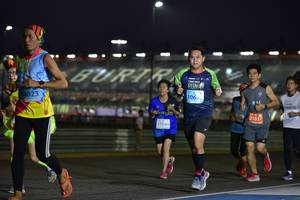 BIB: 4023, 21037, 17049
                            <button type="button" onclick="openModal(10951919)" class="btn btn-primary btn-sm float-right btn-popup" data-toggle="modal" data-target=".modal-high-quality">
                        <i class="fas fa-shopping-cart"></i> Add to Cart
                    </button>
                                            <button type="button" onclick="isThisMe(10951919, true)" class="btn btn-success btn-sm float-right btn-popup btn-isme hidden" data-toggle="tooltip" data-placement="bottom" title="นี่คือรูปของคุณใช่ไหม คลิกที่นี่เพื่อเอาเข้าอัลบั้ม">
                        <i class="fas fa-plus"></i> Add to album
                    </button>
                    <button type="button" onclick="isThisMe(10951919, false)" class="btn btn-warning btn-sm float-right btn-popup btn-isnotme hidden">
                        <i class="fas fa-ban"></i> Remove from album
                    </button>
