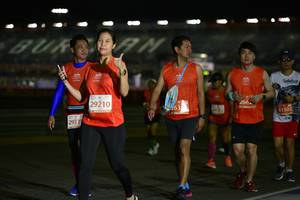 BIB: 29210, 2662, 81502, 29339, 
                            <button type="button" onclick="openModal(10926185)" class="btn btn-primary btn-sm float-right btn-popup" data-toggle="modal" data-target=".modal-high-quality">
                        <i class="fas fa-shopping-cart"></i> Add to Cart
                    </button>
                                            <button type="button" onclick="isThisMe(10926185, true)" class="btn btn-success btn-sm float-right btn-popup btn-isme hidden" data-toggle="tooltip" data-placement="bottom" title="นี่คือรูปของคุณใช่ไหม คลิกที่นี่เพื่อเอาเข้าอัลบั้ม">
                        <i class="fas fa-plus"></i> Add to album
                    </button>
                    <button type="button" onclick="isThisMe(10926185, false)" class="btn btn-warning btn-sm float-right btn-popup btn-isnotme hidden">
                        <i class="fas fa-ban"></i> Remove from album
                    </button>
