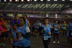 BIB: 1301, 118, 4165
                            <button type="button" onclick="openModal(10994620)" class="btn btn-primary btn-sm float-right btn-popup" data-toggle="modal" data-target=".modal-high-quality">
                        <i class="fas fa-shopping-cart"></i> Add to Cart
                    </button>
                                            <button type="button" onclick="isThisMe(10994620, true)" class="btn btn-success btn-sm float-right btn-popup btn-isme hidden" data-toggle="tooltip" data-placement="bottom" title="นี่คือรูปของคุณใช่ไหม คลิกที่นี่เพื่อเอาเข้าอัลบั้ม">
                        <i class="fas fa-plus"></i> Add to album
                    </button>
                    <button type="button" onclick="isThisMe(10994620, false)" class="btn btn-warning btn-sm float-right btn-popup btn-isnotme hidden">
                        <i class="fas fa-ban"></i> Remove from album
                    </button>