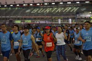 BIB: 9669, 996, 10259, 6845, 13143, 17136, 29786
                            <button type="button" onclick="openModal(11016031)" class="btn btn-primary btn-sm float-right btn-popup" data-toggle="modal" data-target=".modal-high-quality">
                        <i class="fas fa-shopping-cart"></i> Add to Cart
                    </button>
                                            <button type="button" onclick="isThisMe(11016031, true)" class="btn btn-success btn-sm float-right btn-popup btn-isme hidden" data-toggle="tooltip" data-placement="bottom" title="นี่คือรูปของคุณใช่ไหม คลิกที่นี่เพื่อเอาเข้าอัลบั้ม">
                        <i class="fas fa-plus"></i> Add to album
                    </button>
                    <button type="button" onclick="isThisMe(11016031, false)" class="btn btn-warning btn-sm float-right btn-popup btn-isnotme hidden">
                        <i class="fas fa-ban"></i> Remove from album
                    </button>